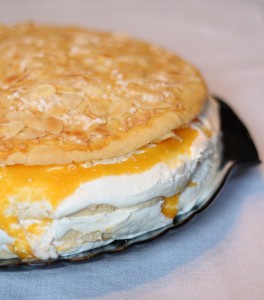 Aprikosen Schichttorte