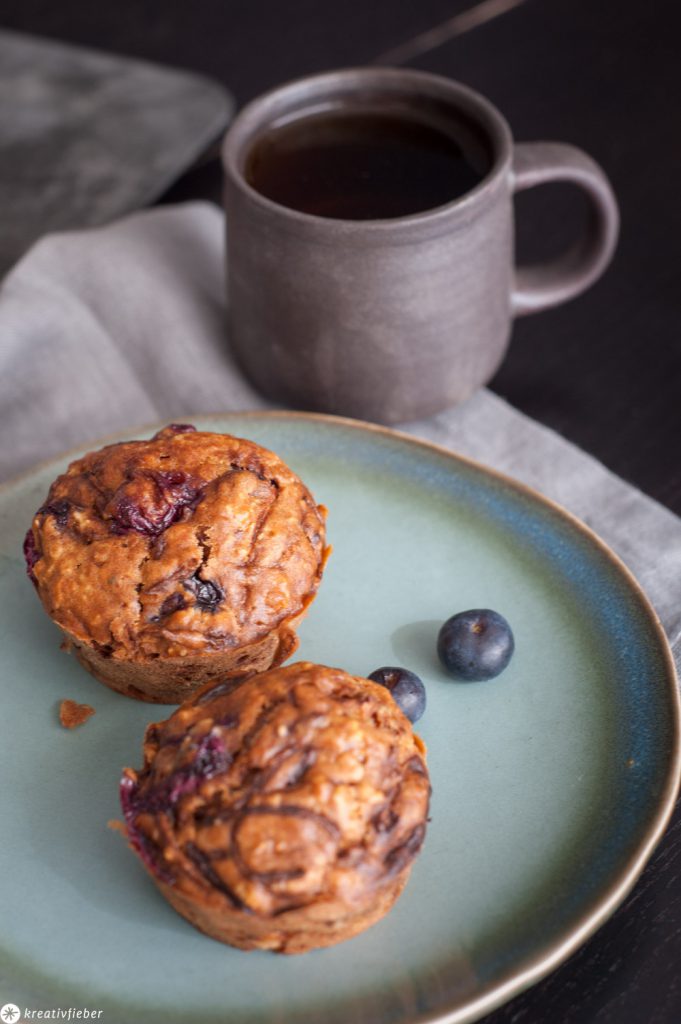 Haferflockenmuffins mit Blaubeeren und Honig Rezept Haferflockenmuffins mit Blaubeeren und Honig Rezept