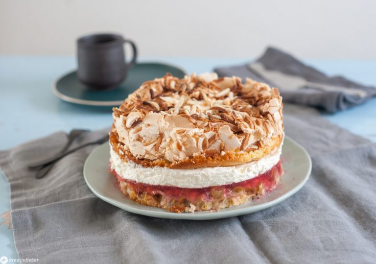 Stachelbeertorte mit Baiser Stachelbeertorte mit Baiser