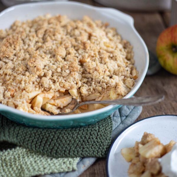 Apfel Crumble Rezept schnell mit Haferflocken - kreativfieber