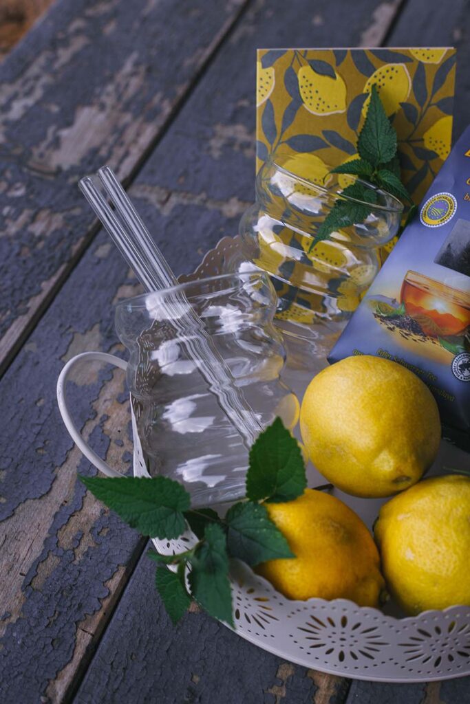 Guardian for a summer party - lemon tea gift basket