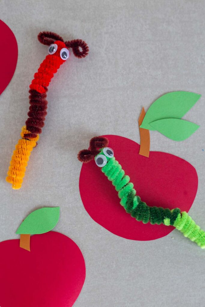 Crafts tinker with pipe cleaners craft idea for daycare children