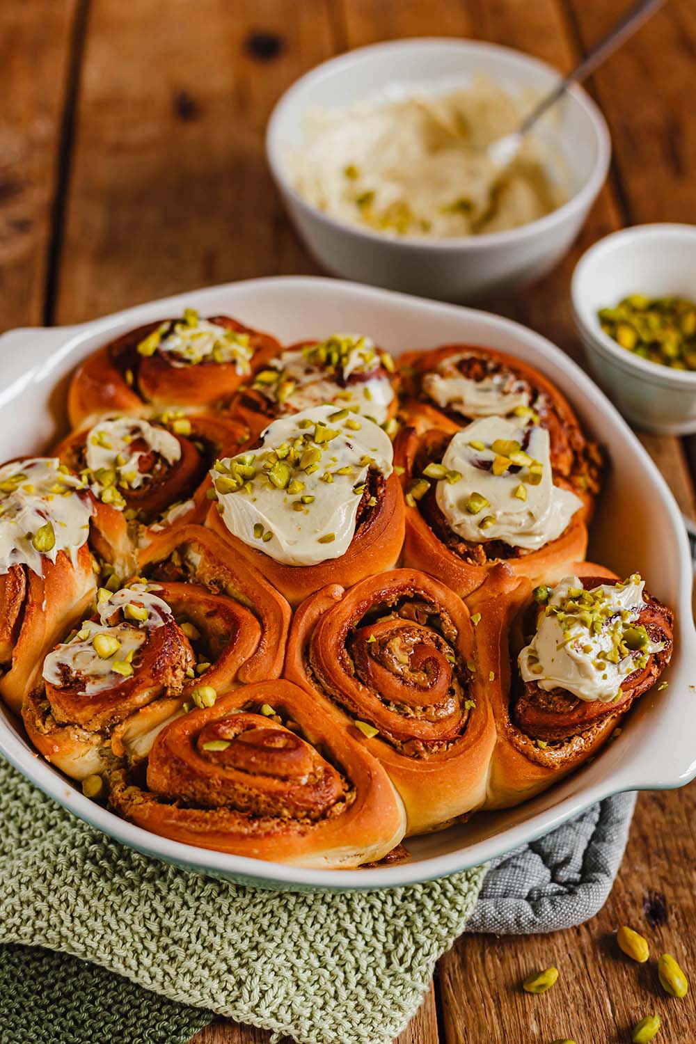 Rezept für Pistazienschnecken mit cremigem Topping