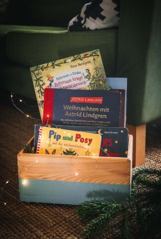 Buchtipps für eine Weihnachtsbücher Kiste für Kinder