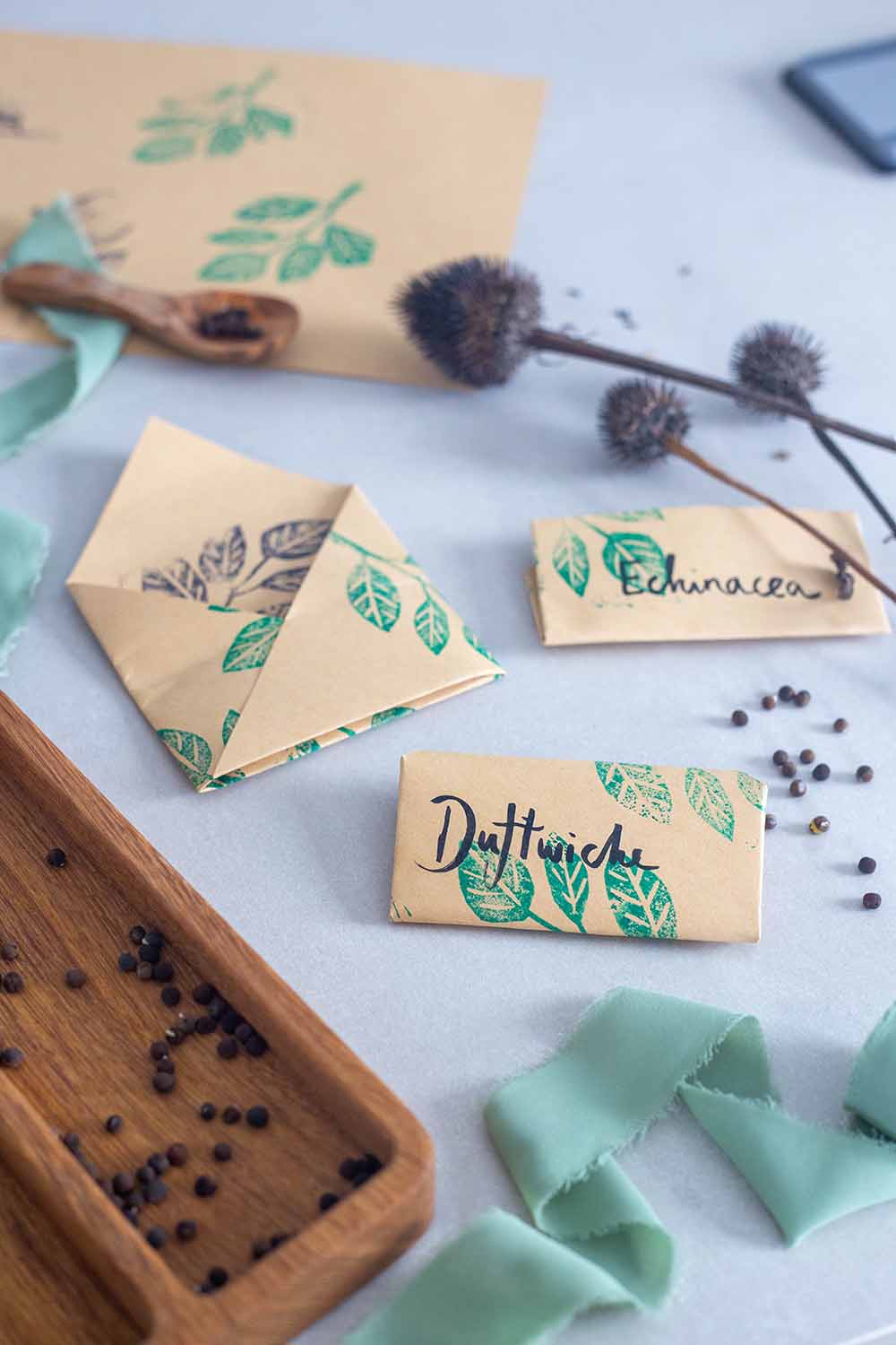 Einfache Saattütchen falten und Saatgut verschenken - Faltanleitung Samentüten