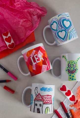 Tassen bemalen zum Kindergeburtstag mit Porzellanstiften