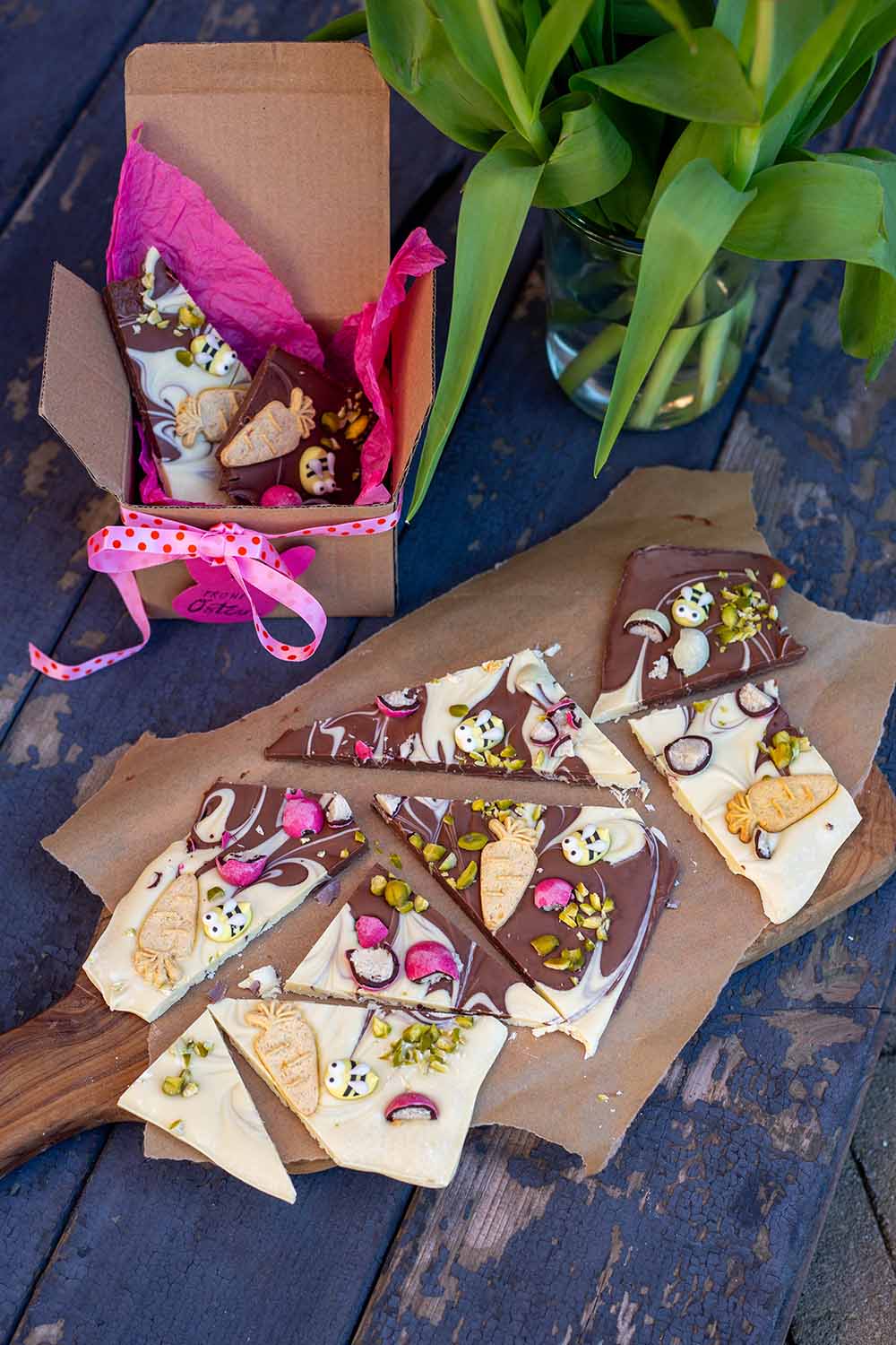 Einfache Oster-Bruchschokolade selbermachen