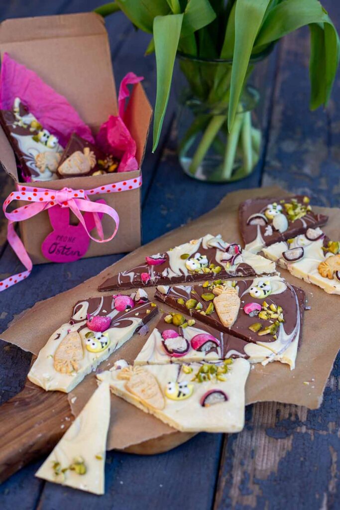 Oster-Bruchschokolade zum Verschenken im Ofen selbermachen - einfaches Bruchschokolade Rezept