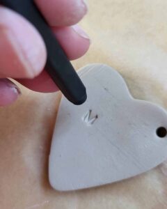 Buchstaben einschlagen