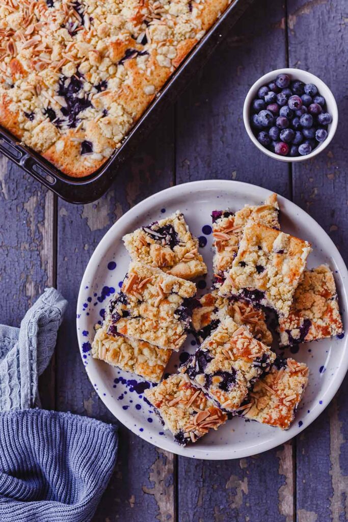 Blaubeer-Buttermilch-Blechkuchen einfaches Rezept