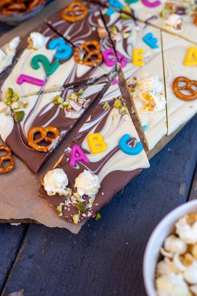 Bruchschokolade zur Einschulung selbermachen Rezept und Dekotipps