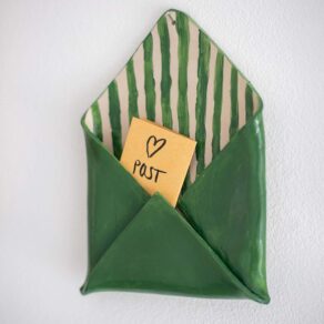 DIY Briefumschlag aus Ton selbermachen - Familienbriefkasten